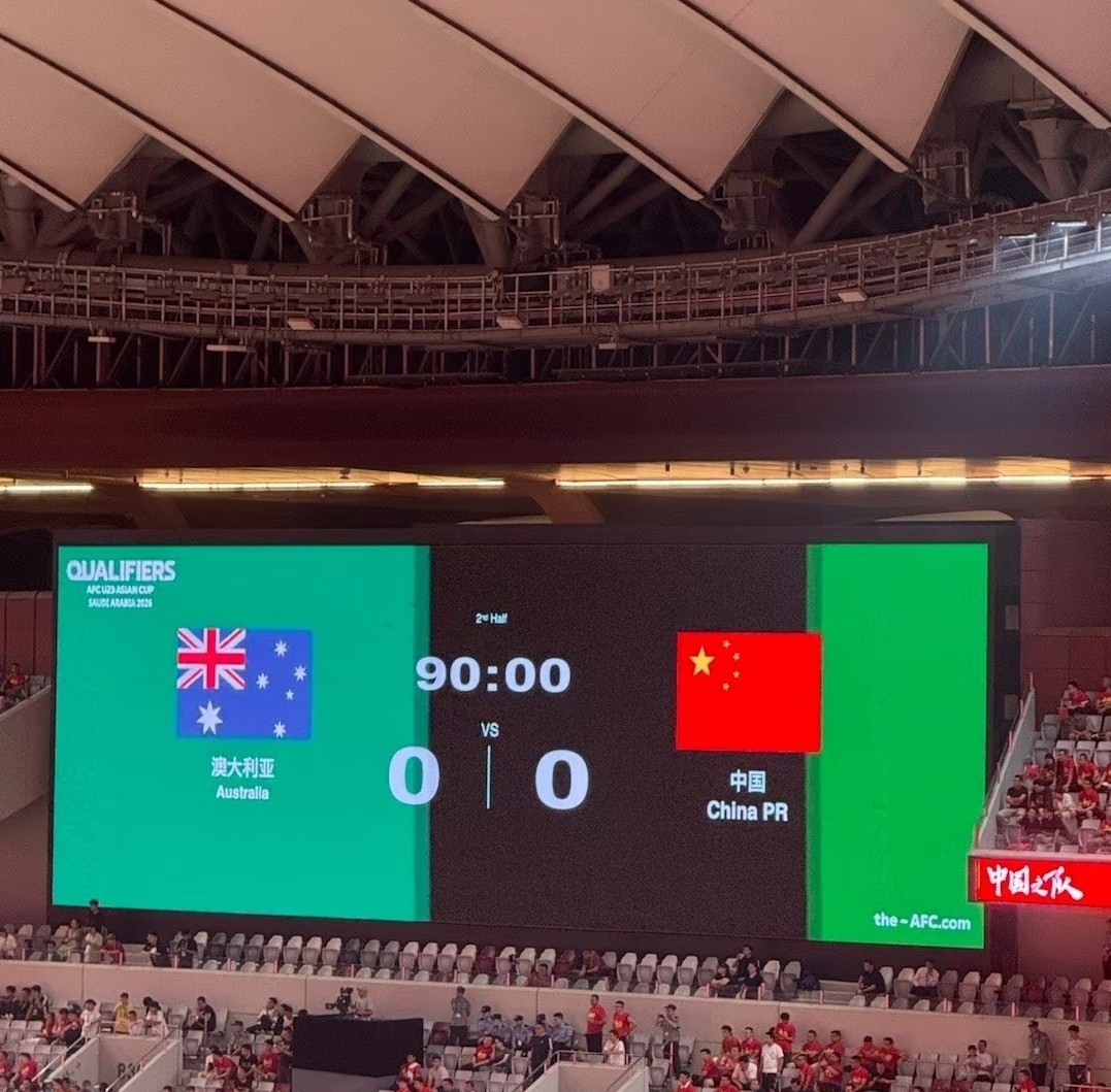 风波中的讽刺与批判